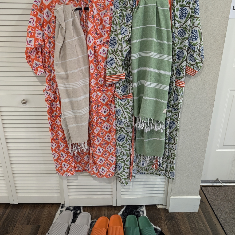 Colorful Lightweight Robe, Towel, And Sandal Set For Pool Or Spa